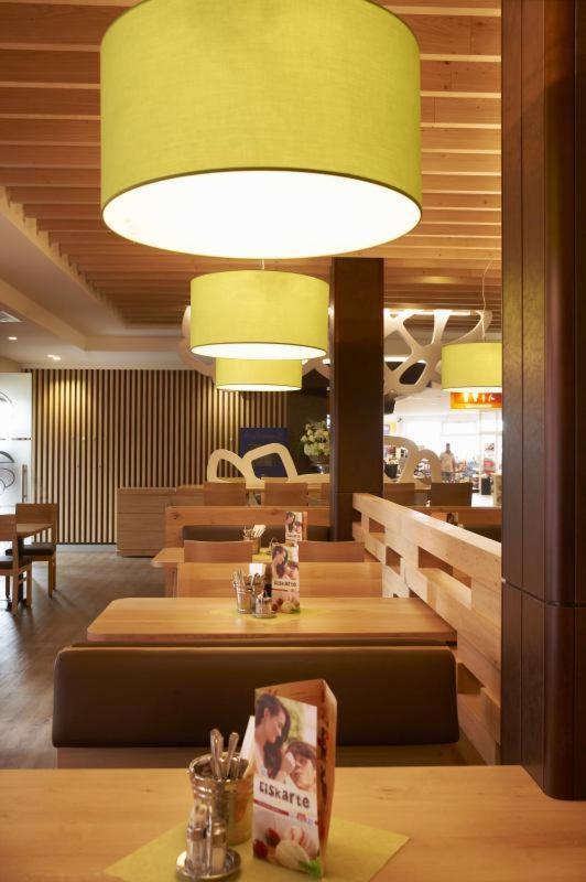 Hotel Servus Europa Suben Buitenkant foto